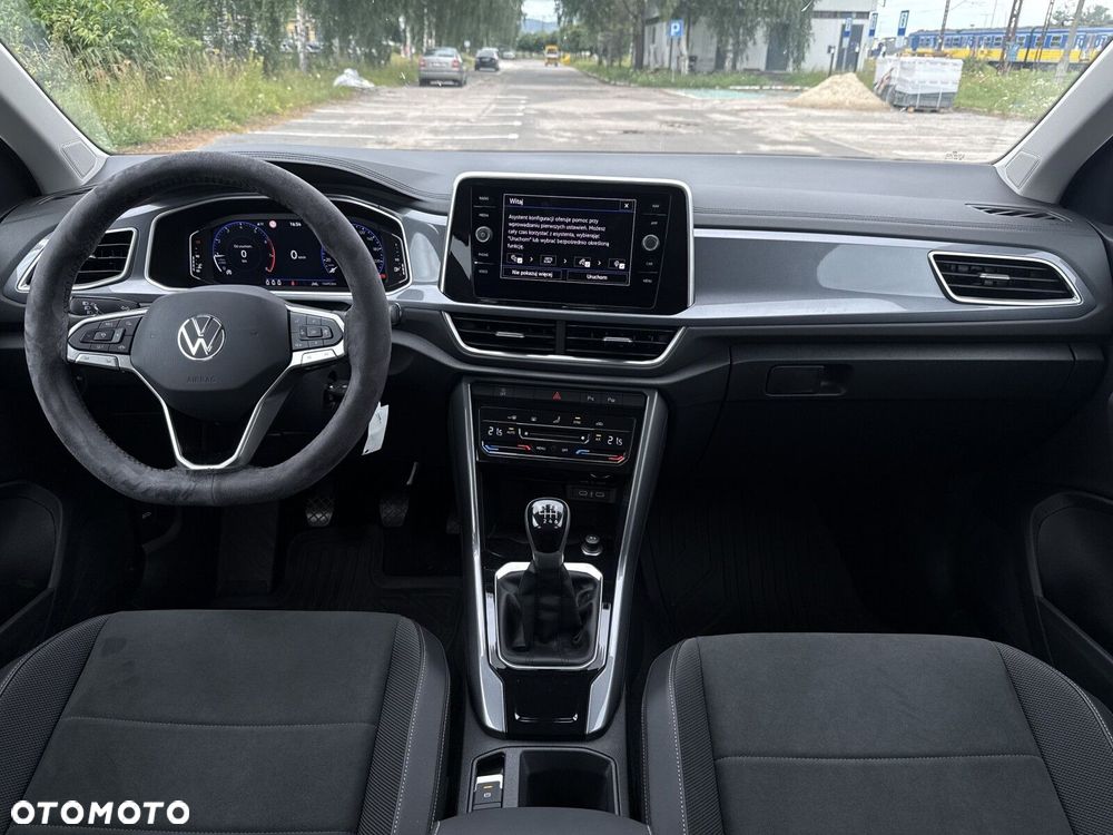 Volkswagen T-Roc - 10