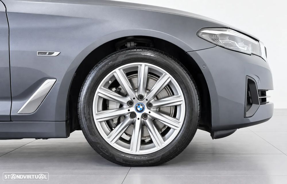 BMW 520 e Line Luxury - 57
