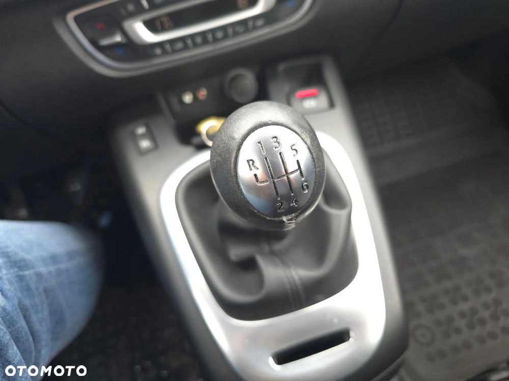 Renault Grand Scenic Gr 1.4 16V TCE Tech Run - 26