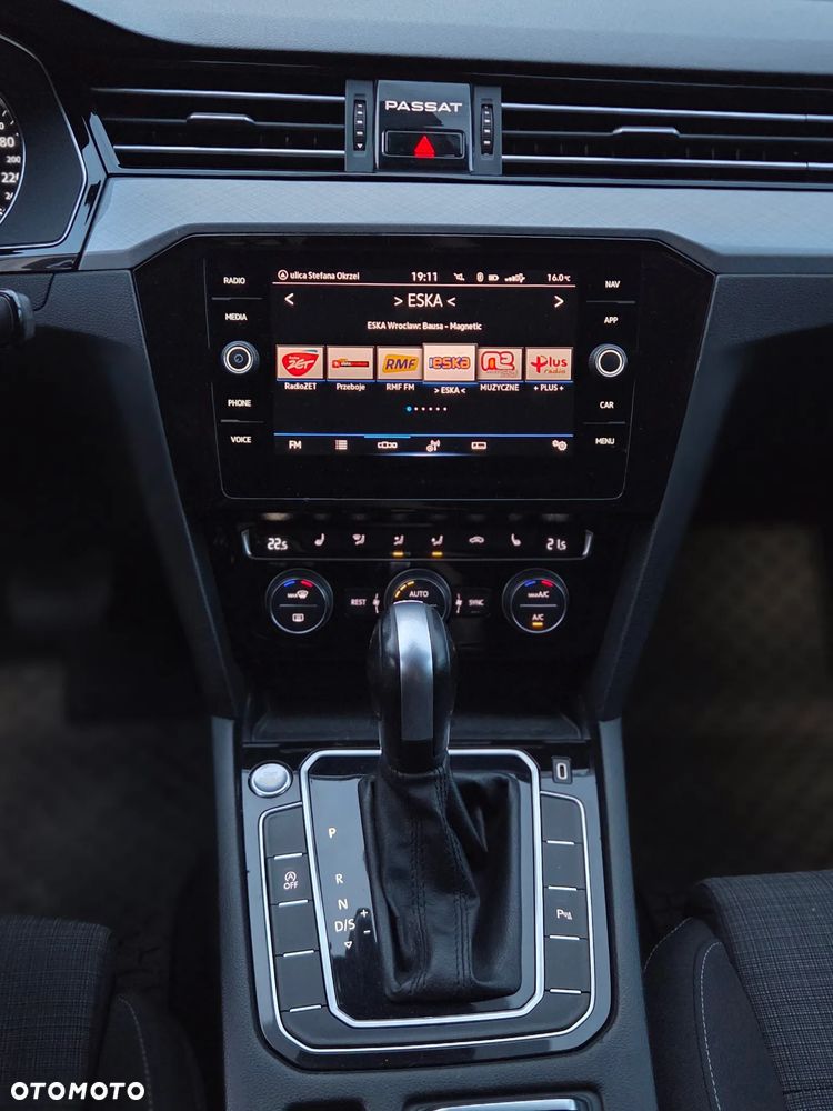 Volkswagen Passat 2.0 TDI EVO Elegance DSG - 21