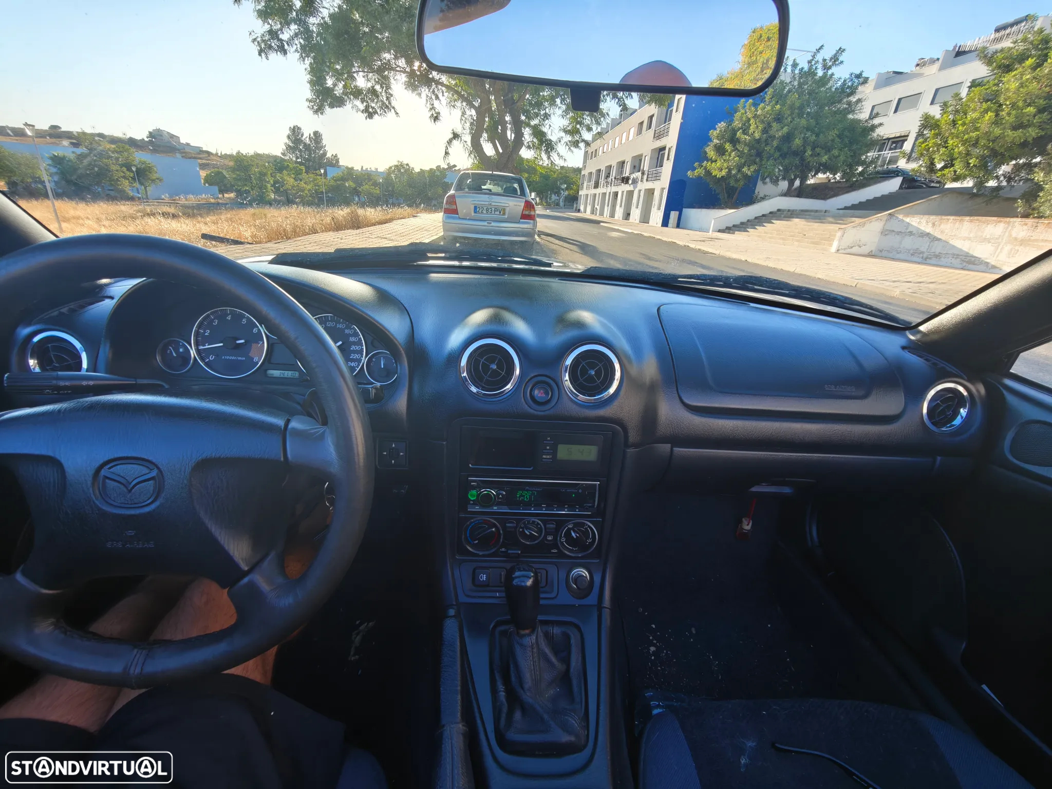 Mazda MX-5 1.6 Hard Top - 8