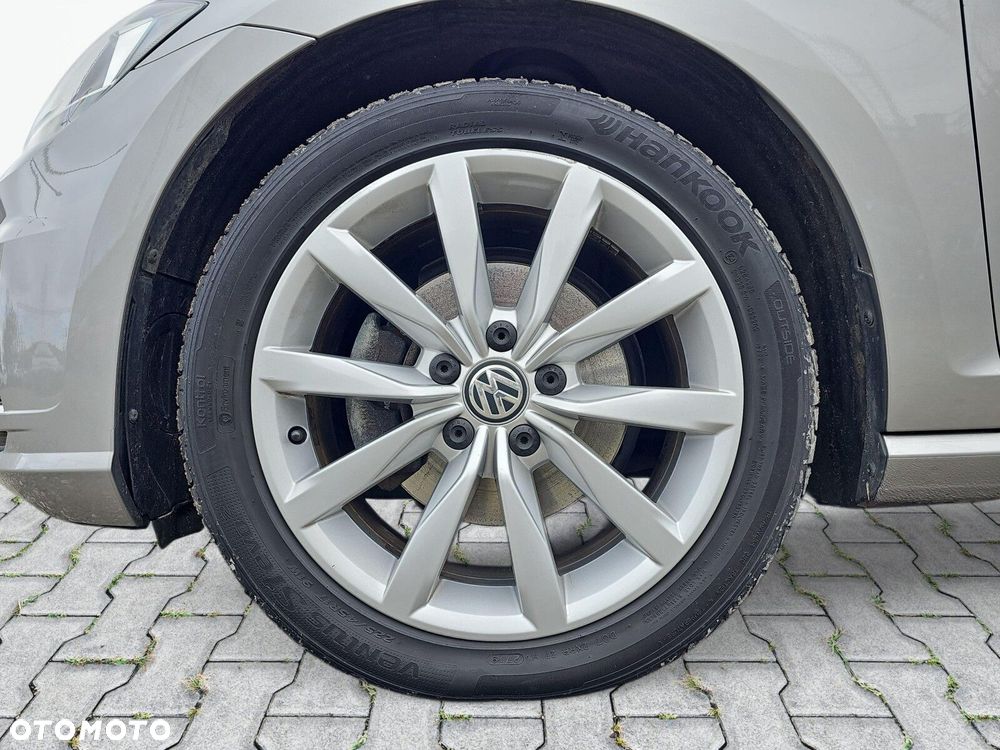 Volkswagen Golf - 11