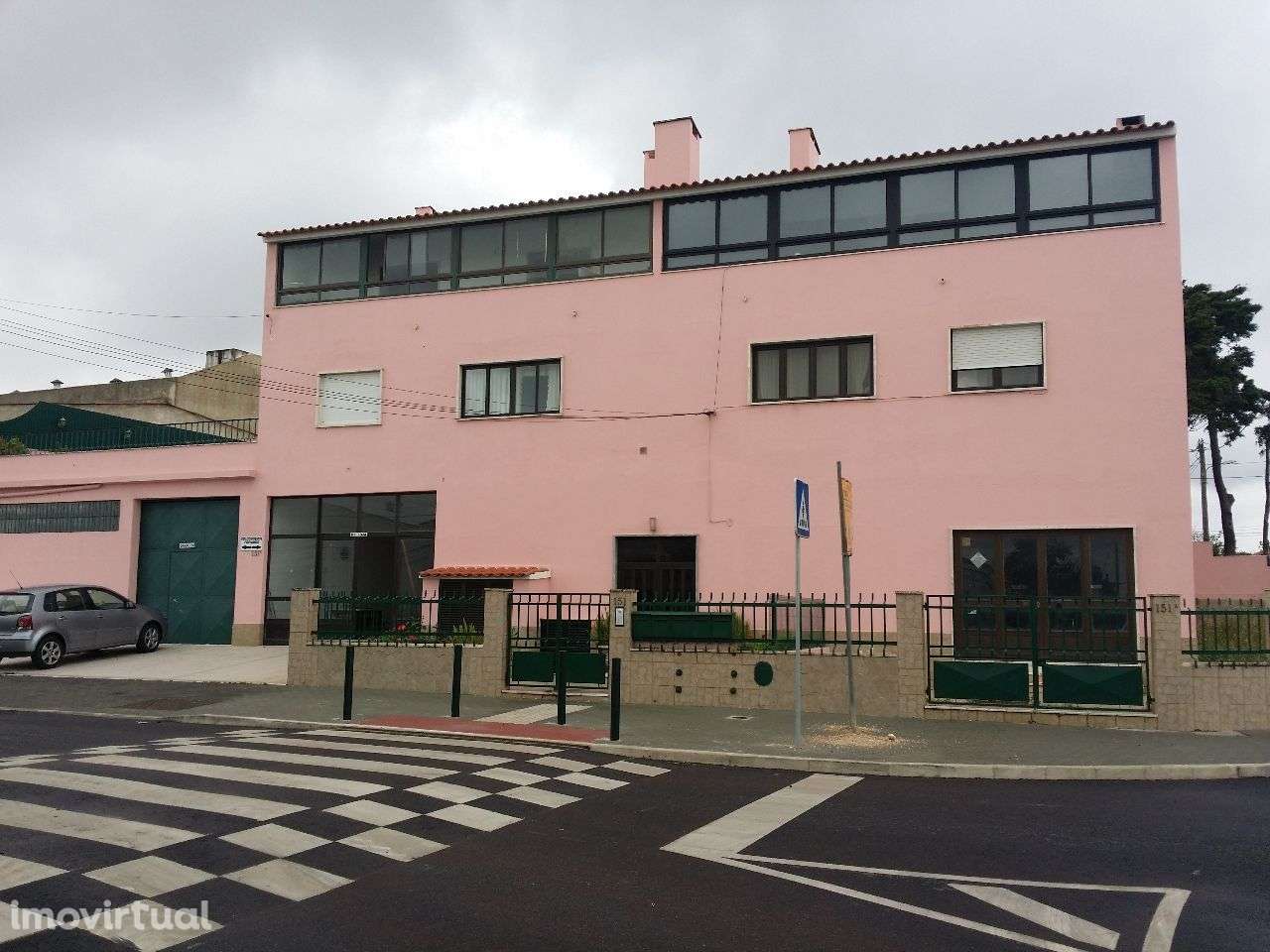 Escritório de 224m² com montra e estacionamento em Cascais - Grande imagem: 4/38