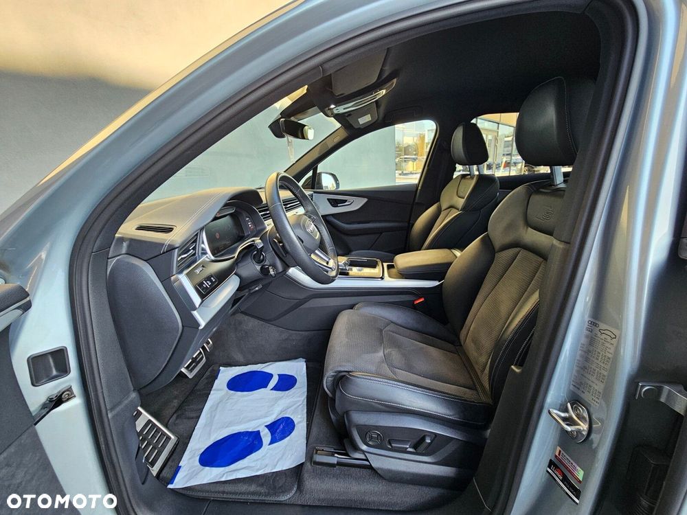 Audi Q7 - 11