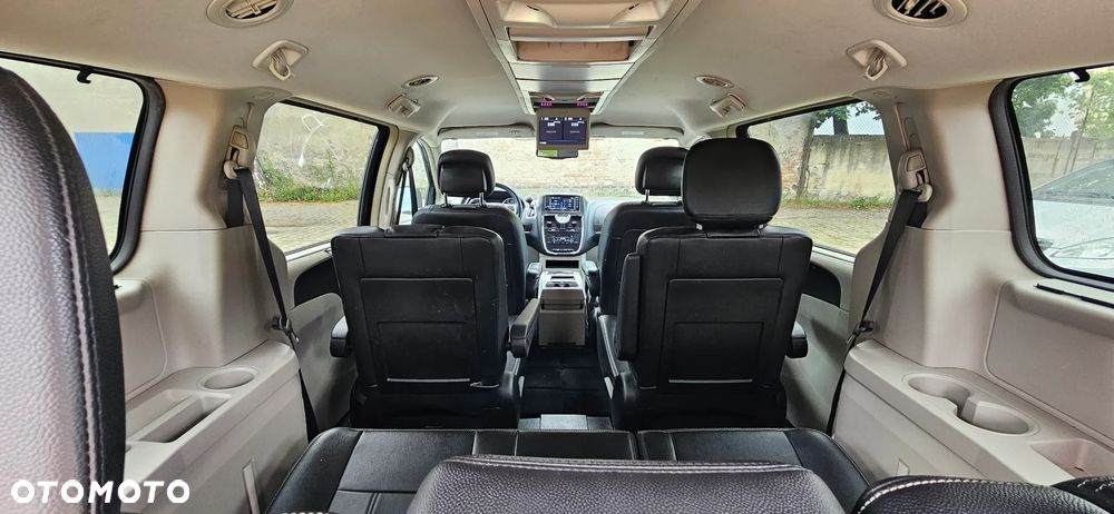 Chrysler Town & Country 3.6 Touring - 8
