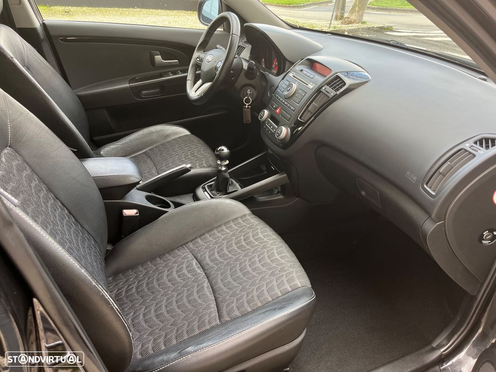 Kia Ceed SW 1.6 CRDi TX ISG - 5