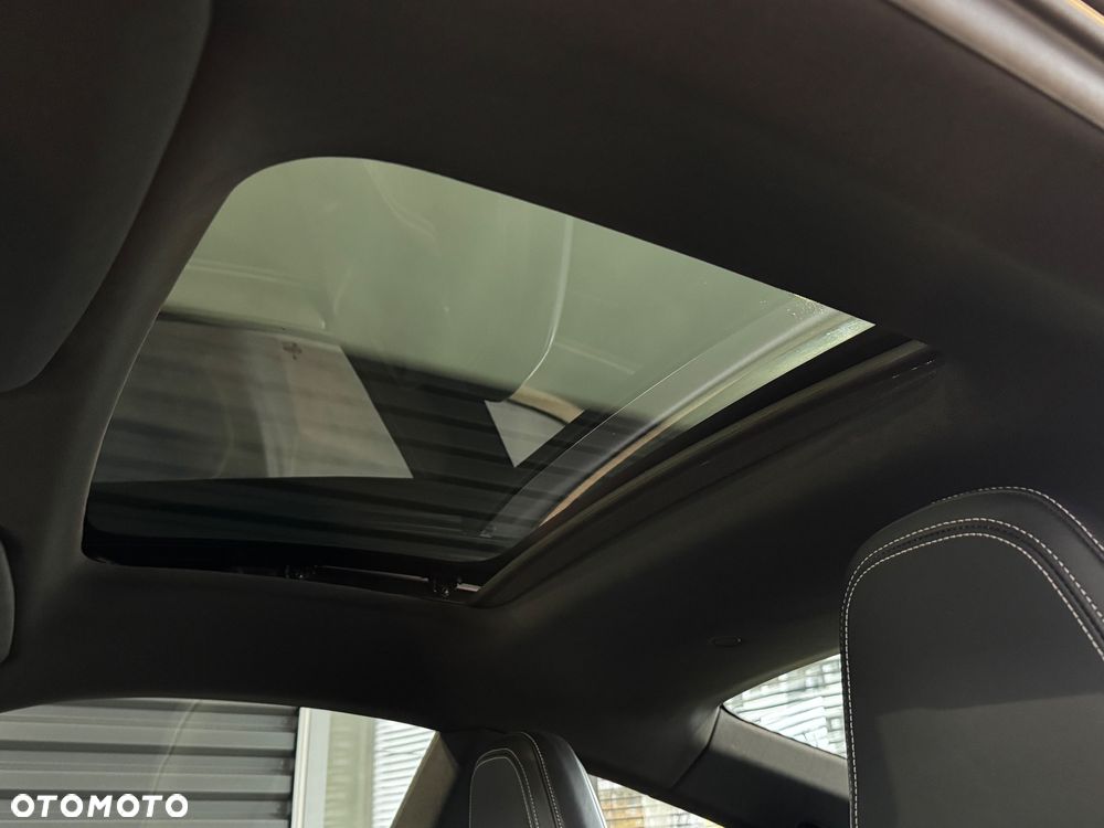 Porsche 911 Carrera GTS - 27