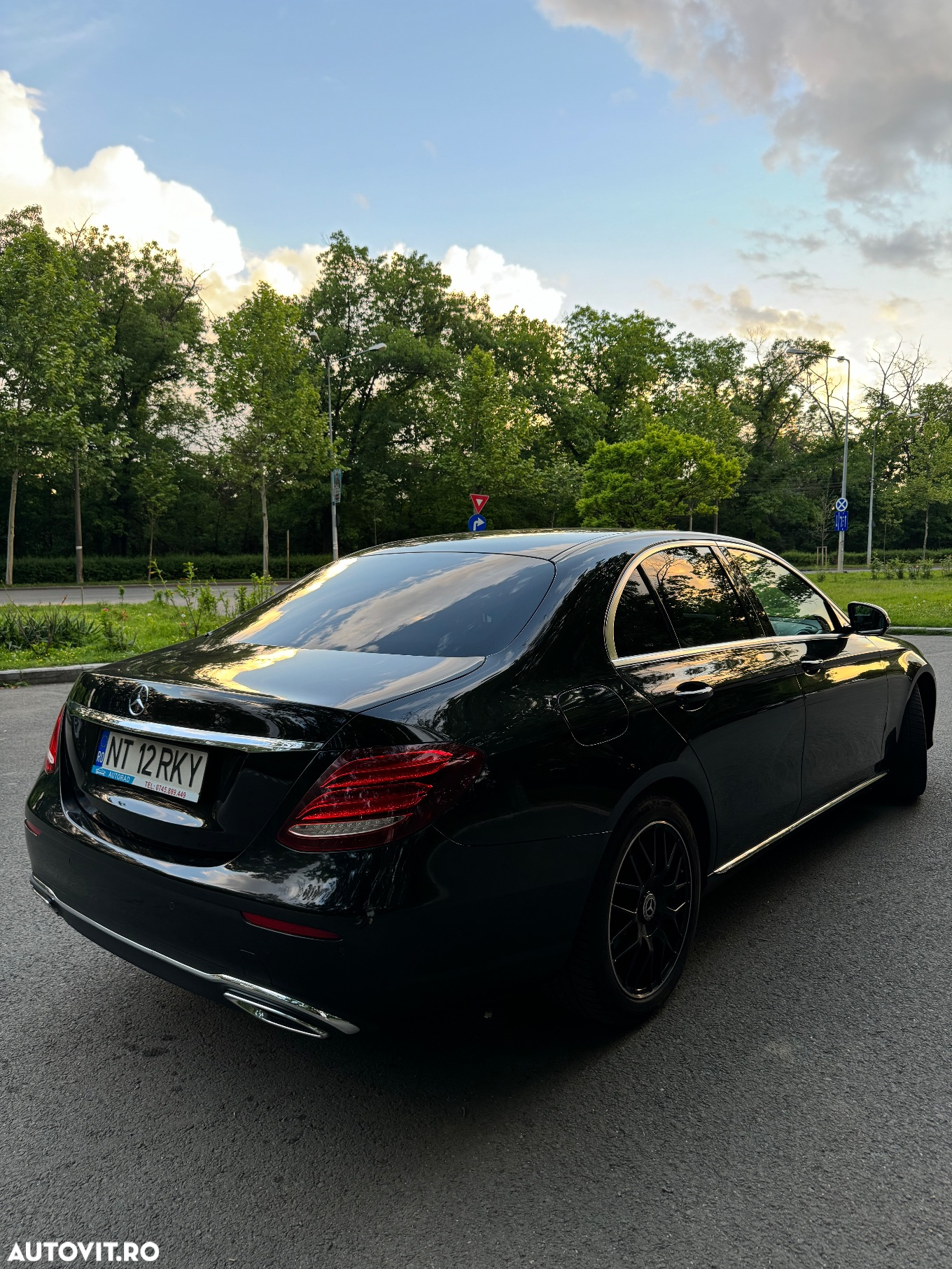 Mercedes-Benz E 220 d Aut. - 5