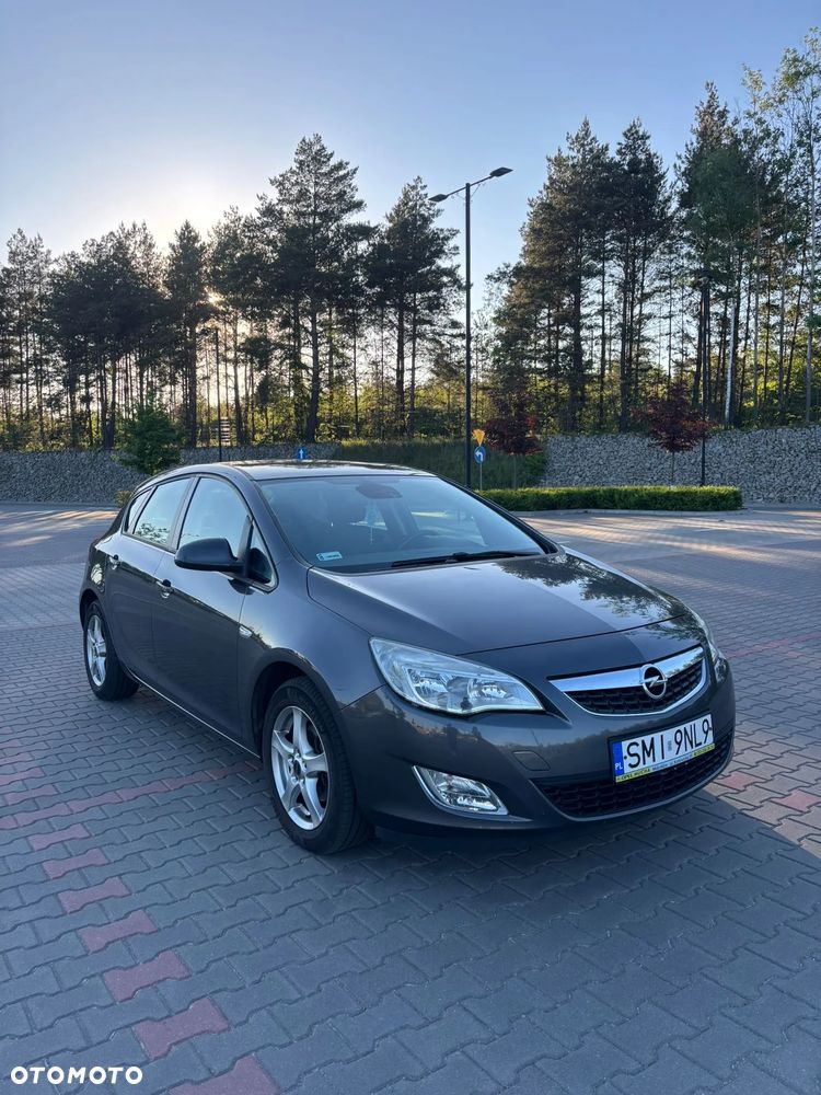 Opel Astra 1.4 Turbo - 2