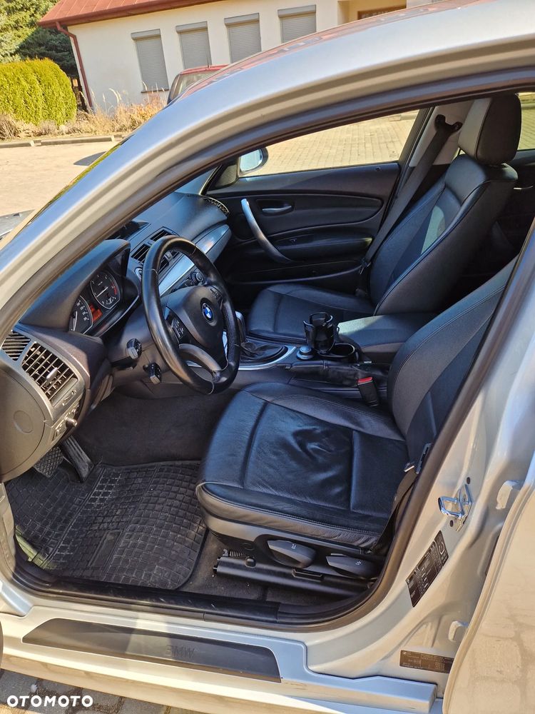 BMW Seria 1 120d DPF Edition Sport - 15