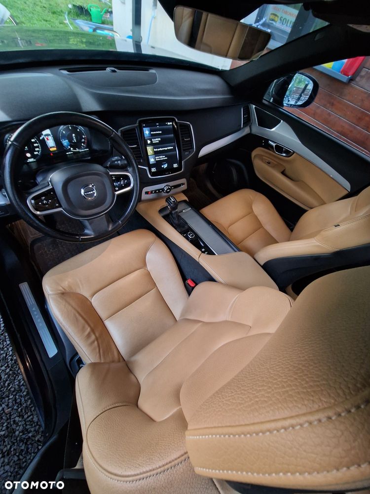 Volvo XC 90 - 5