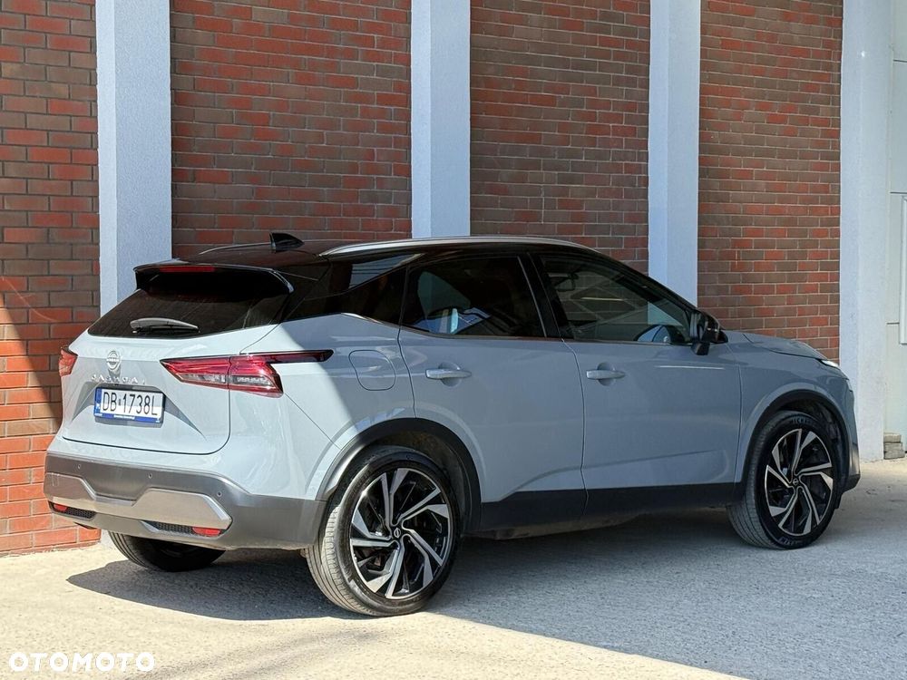 Nissan Qashqai 1.3 DIG-T MHEV 4x4 Tekna+ Xtronic - 4
