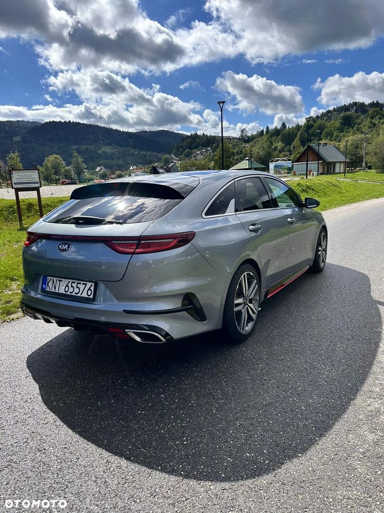 Kia ProCeed 1.6 T-GDI GT DCT - 11