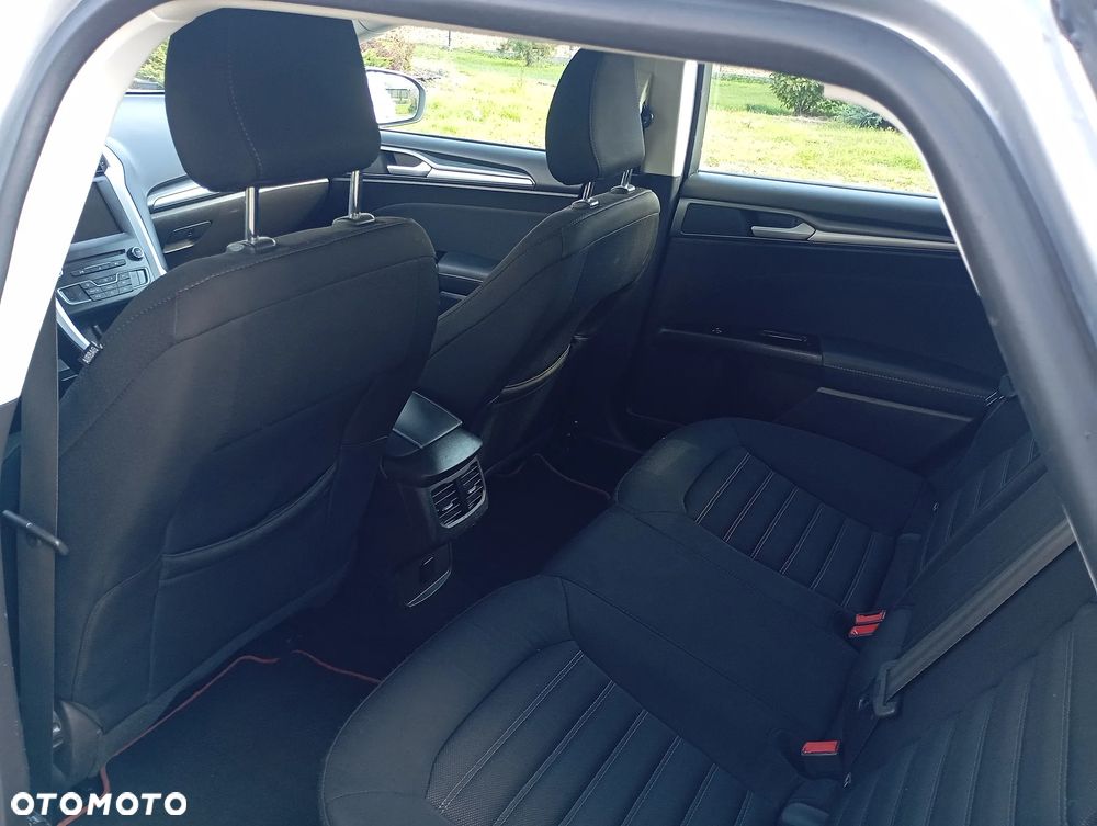 Ford Mondeo - 7