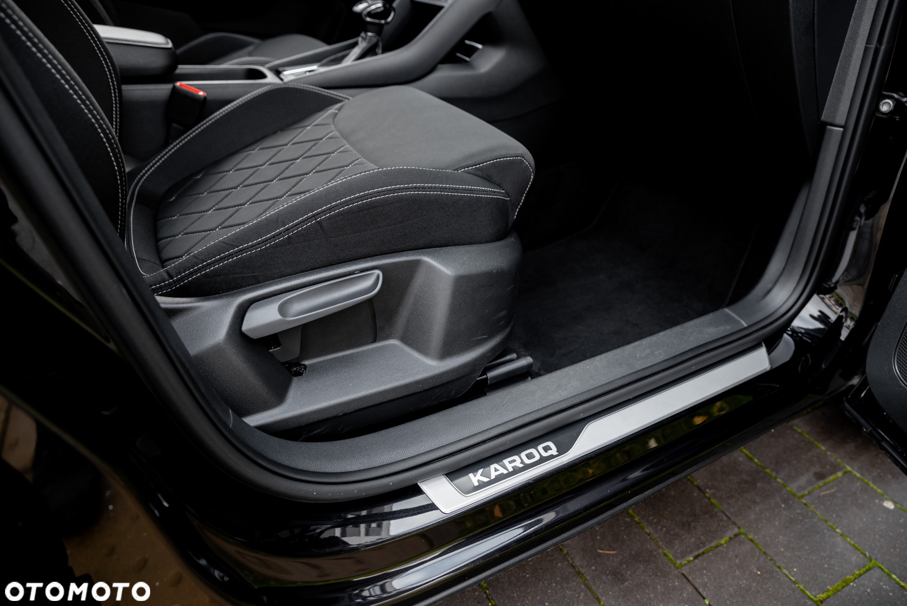 Skoda Karoq 2.0 TSI 4x4 DSG Sportline - 28