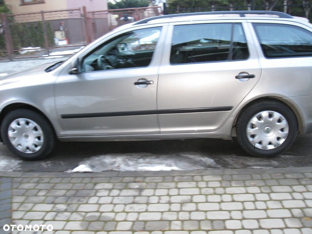 Skoda Octavia 1.6 Active - 3