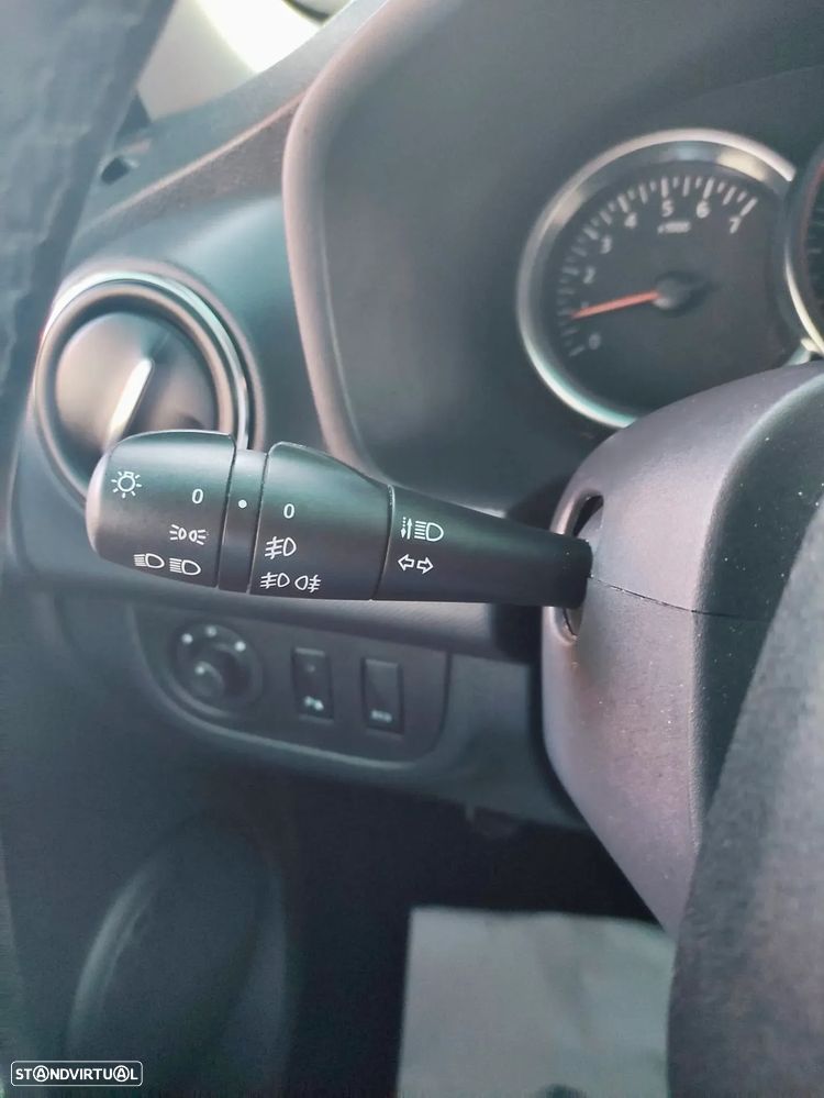 Dacia Logan MCV 0.9 TCe Stepway - 14