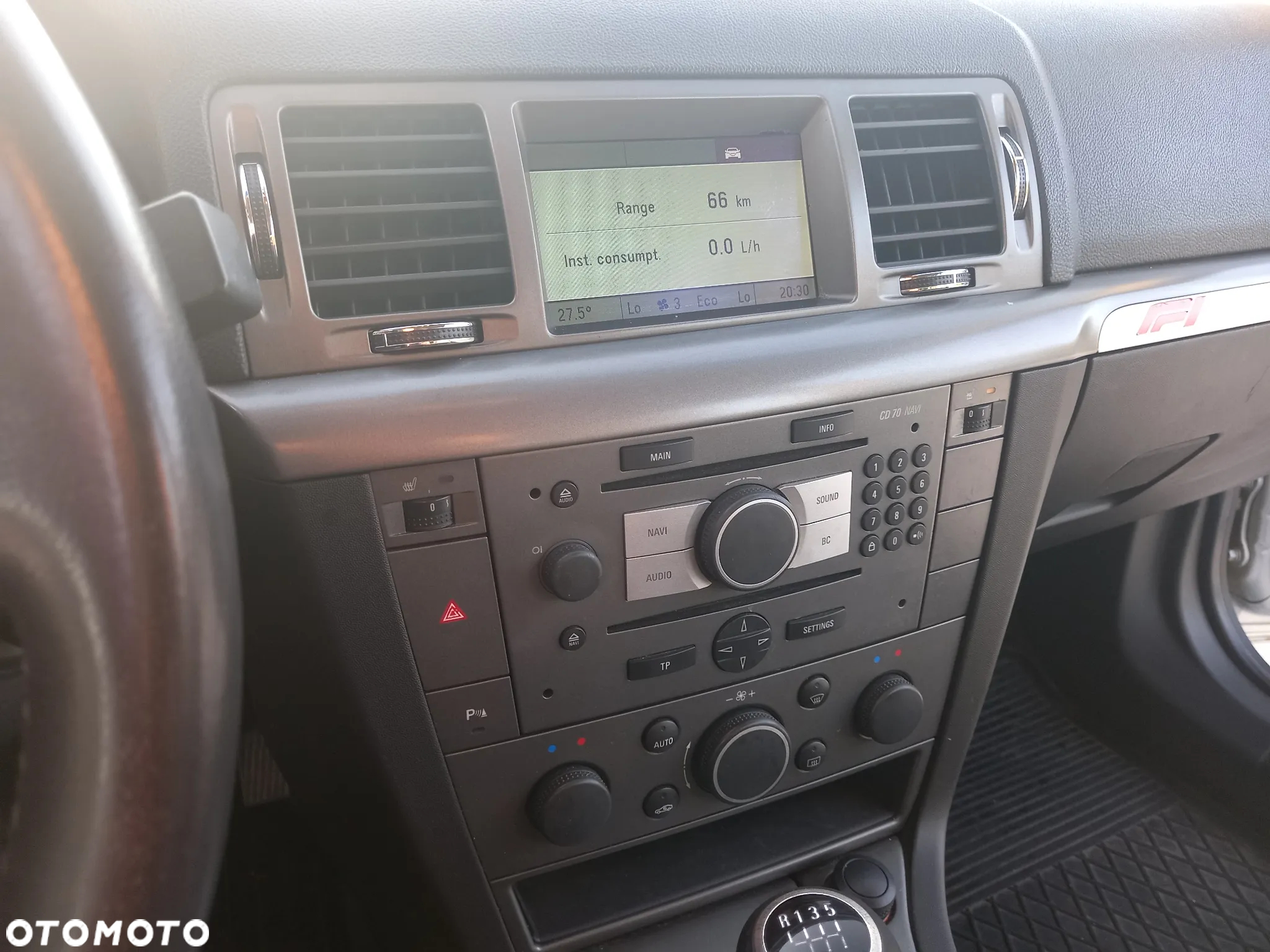 Opel Vectra 1.9 CDTI Cosmo - 17