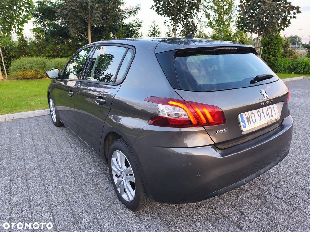 Peugeot 308 1.6 e-HDi Active S&S - 17