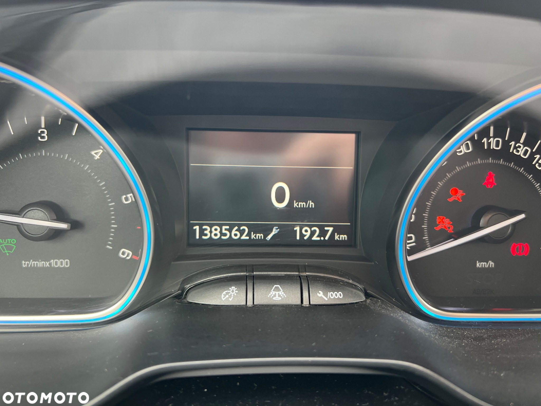 Peugeot 2008 BlueHDi FAP 120 STOP & START Allure - 16