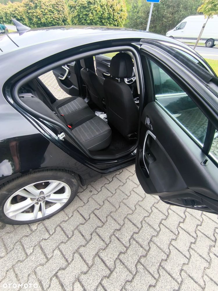 Opel Insignia 2.0 CDTI - 11
