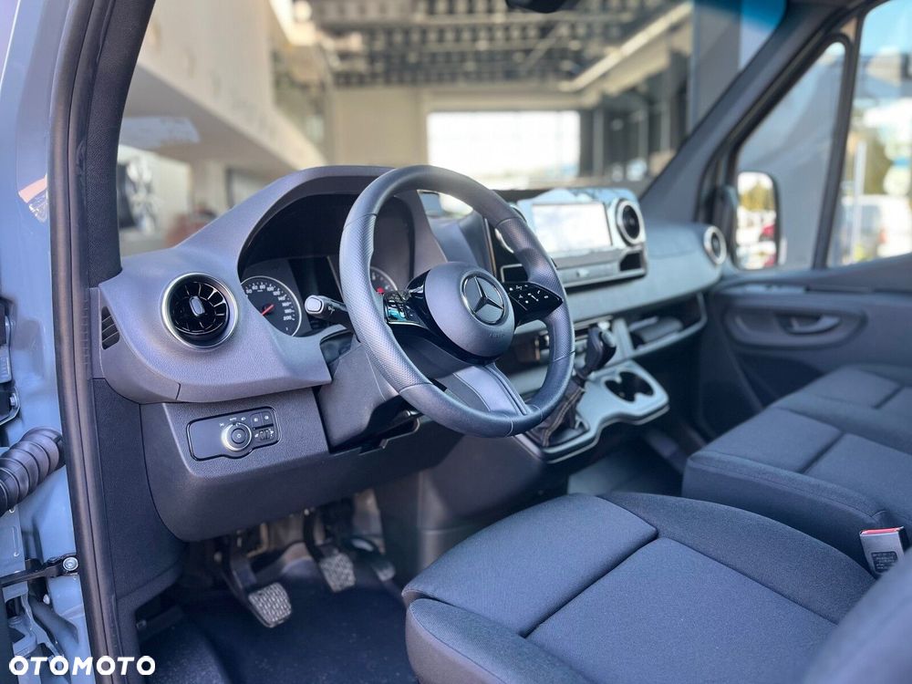 Mercedes-Benz Sprinter Sprinter - 4