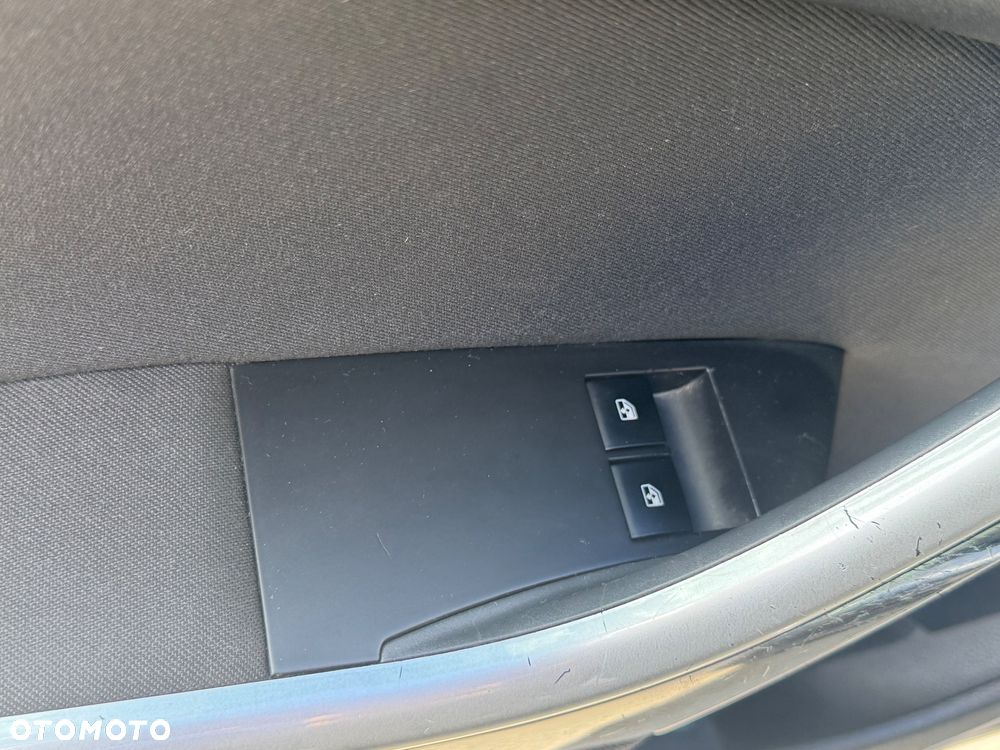 Opel Astra 1.4 Turbo - 19