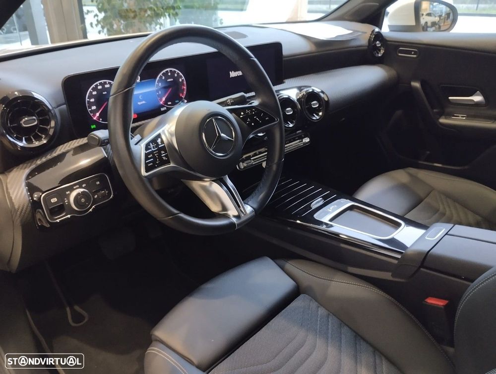 Mercedes-Benz A 200 Standard - 2