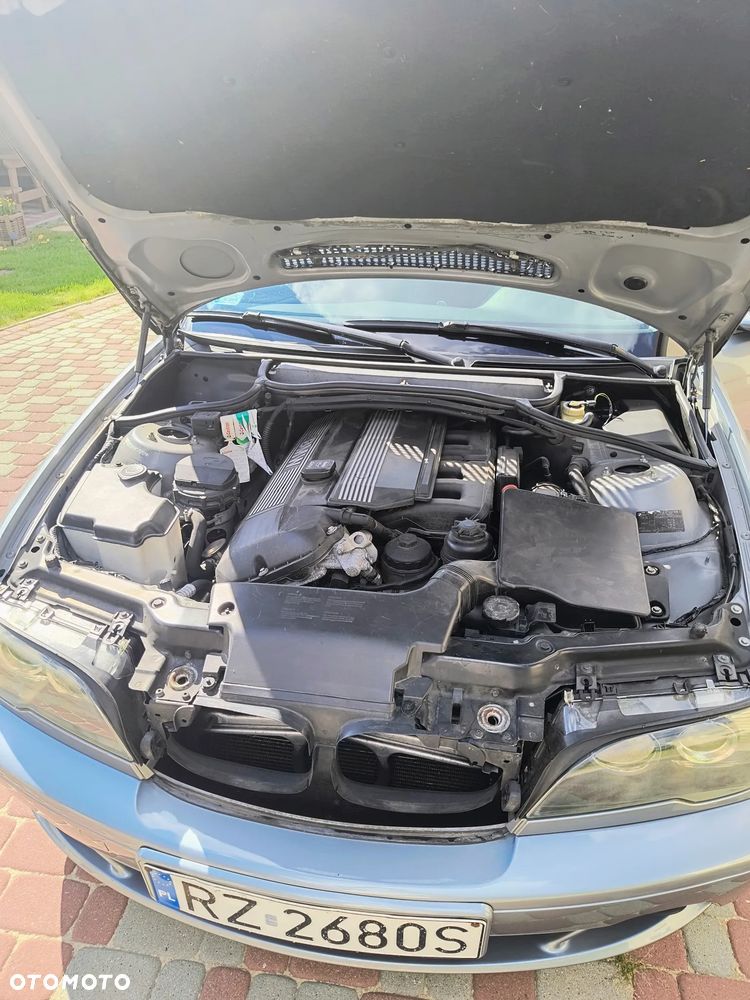 BMW Seria 3 325Ci - 37