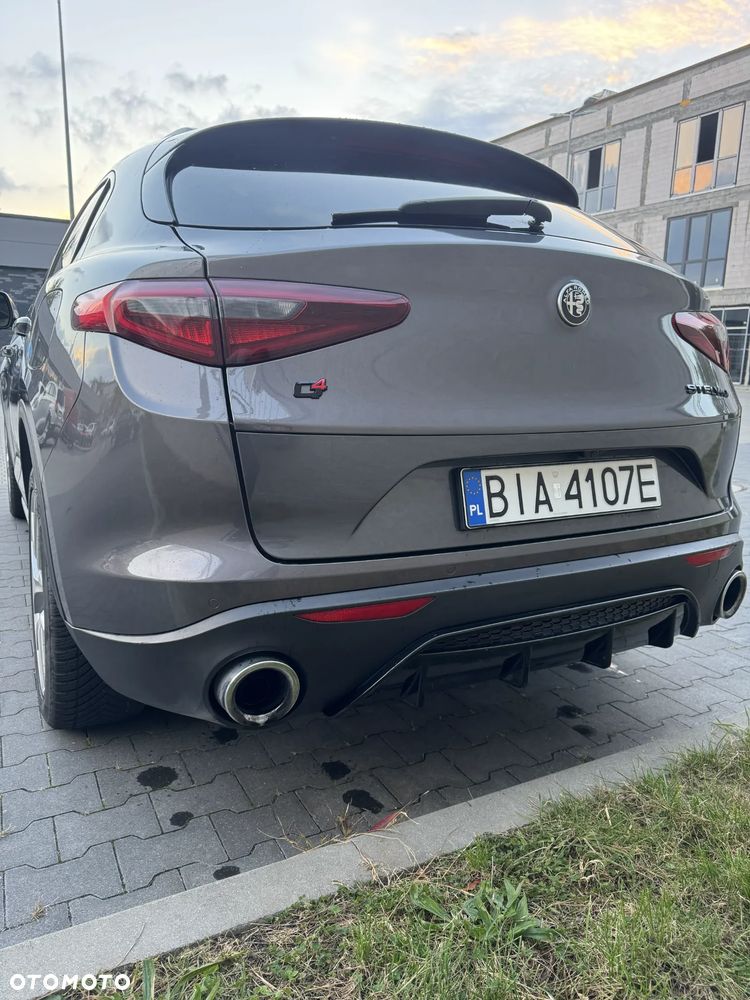 Alfa Romeo Stelvio 2017 photo 4