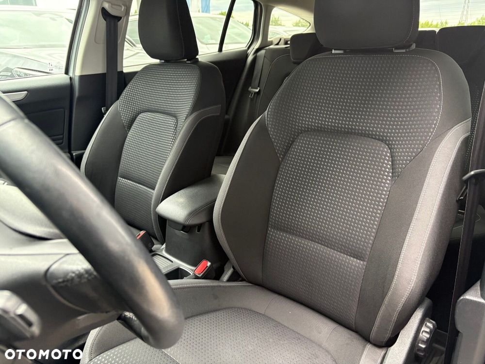 Ford Focus - 13