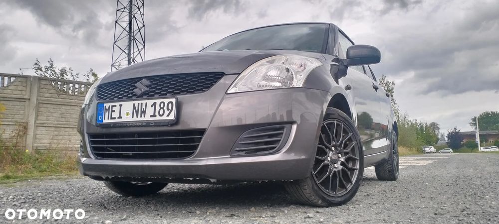 Suzuki Swift - 8