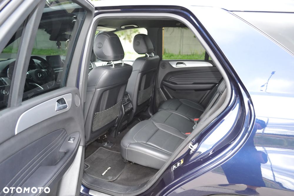 Mercedes-Benz GLE - 16