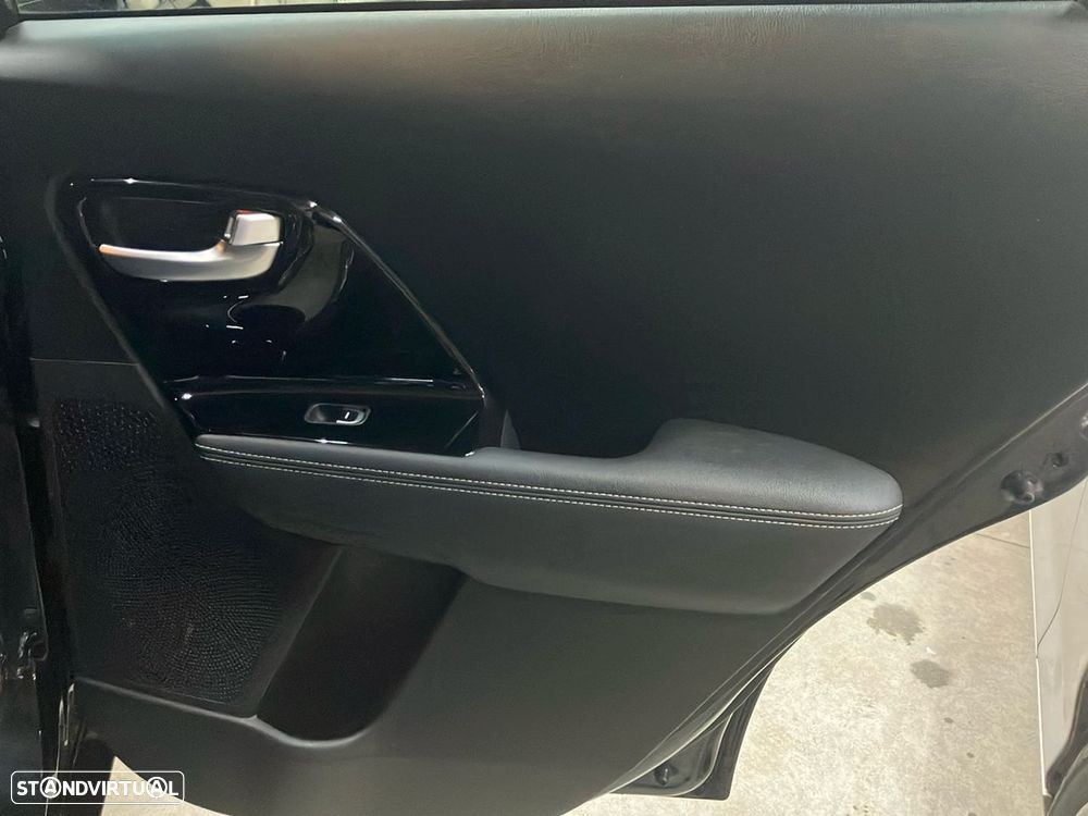 Kia Niro 1.6 GDi HEV EX - 24