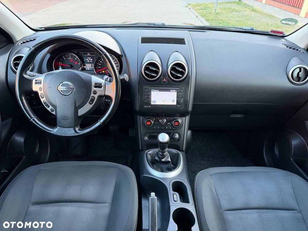 Nissan Qashqai 1.5 dCi TEKNA - 25
