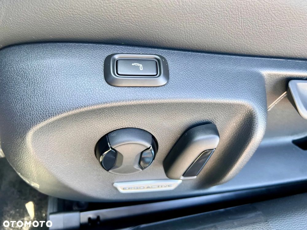 Volkswagen Passat - 14