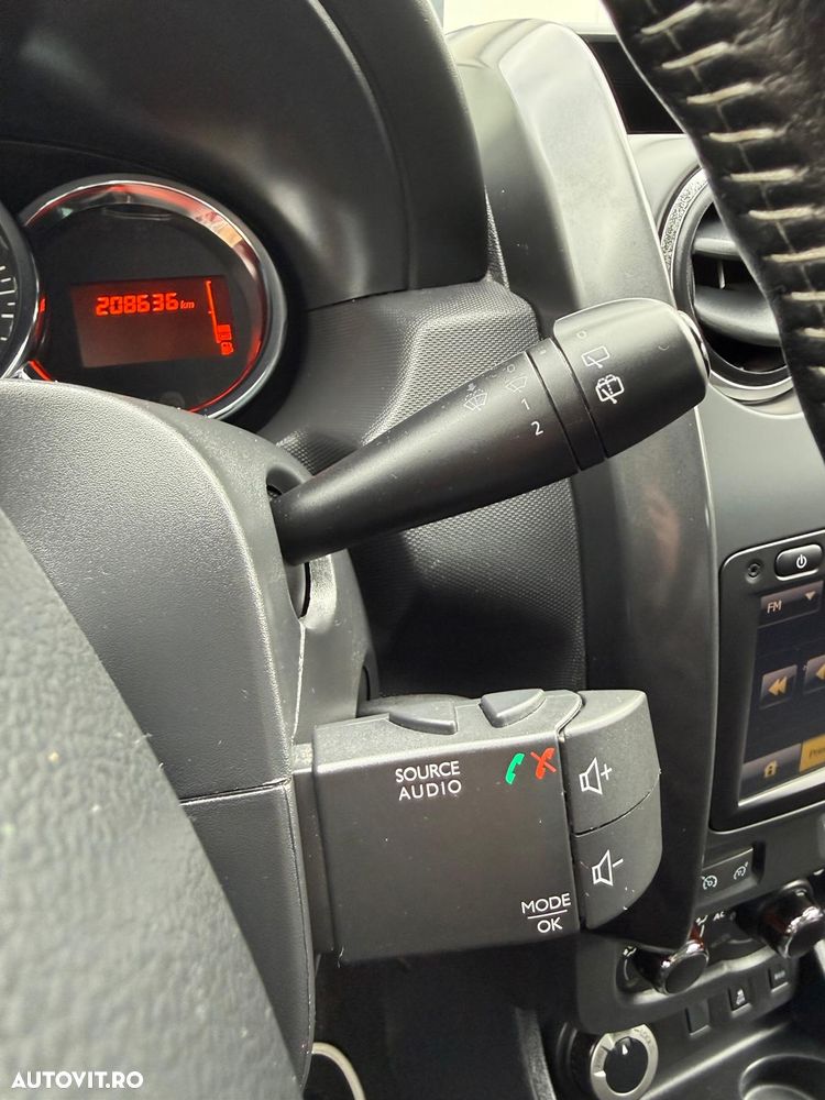 Dacia Duster dCi 110 FAP 4x4 Prestige - 26