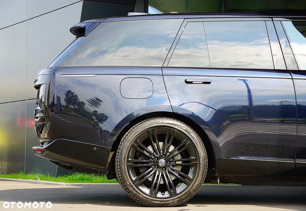 Land Rover Range Rover 4.4 V8 P535 SV - 29
