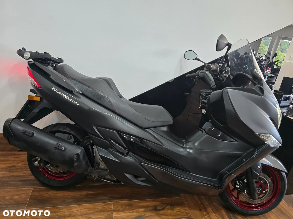Suzuki Burgman - 3
