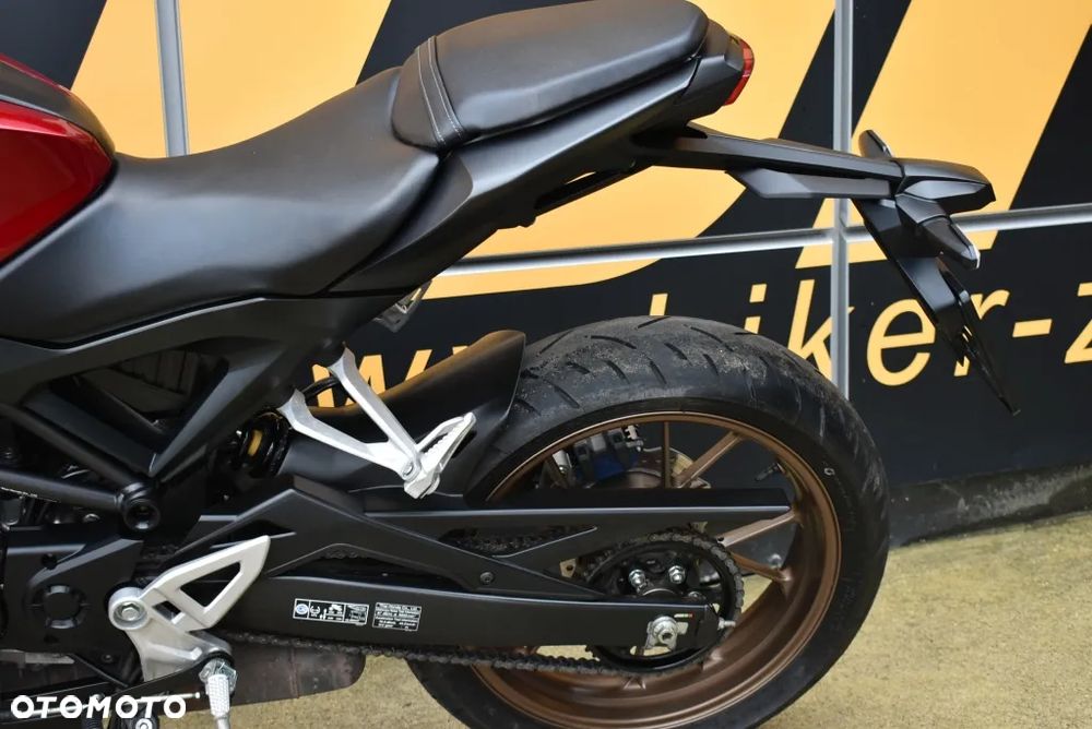 Honda CB - 11
