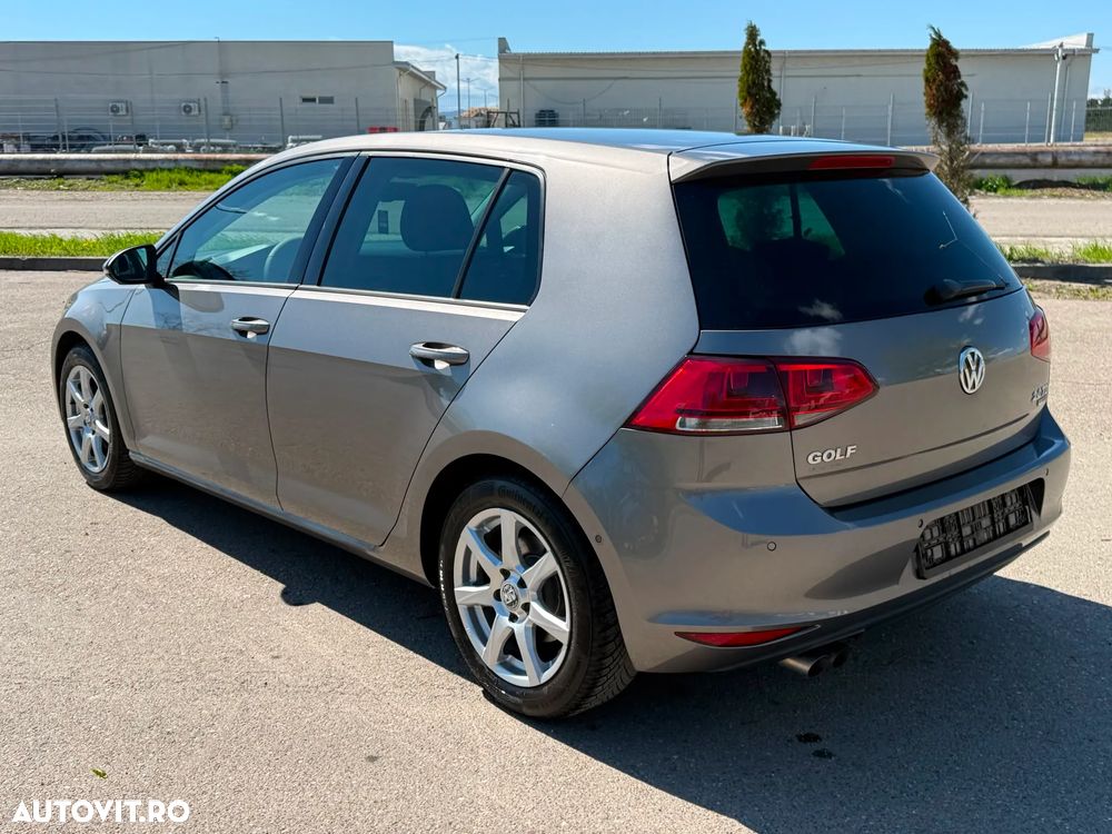 Volkswagen Golf 2.0 TDI DPF DSG Highline - 10