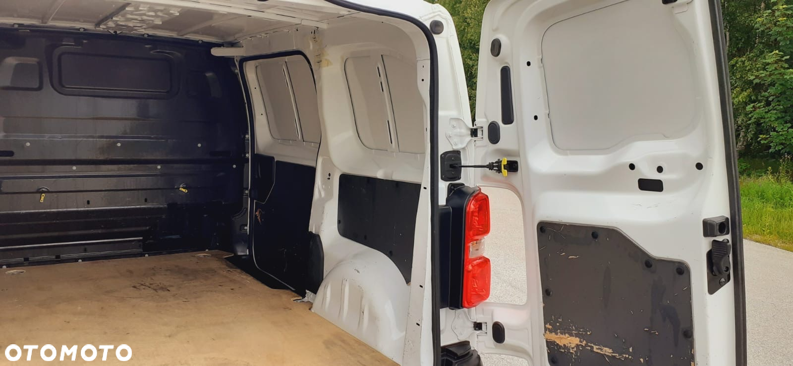 Opel Vivaro - 12