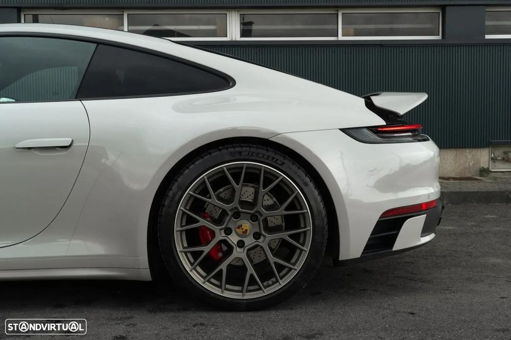 Porsche 911 (992) - 58
