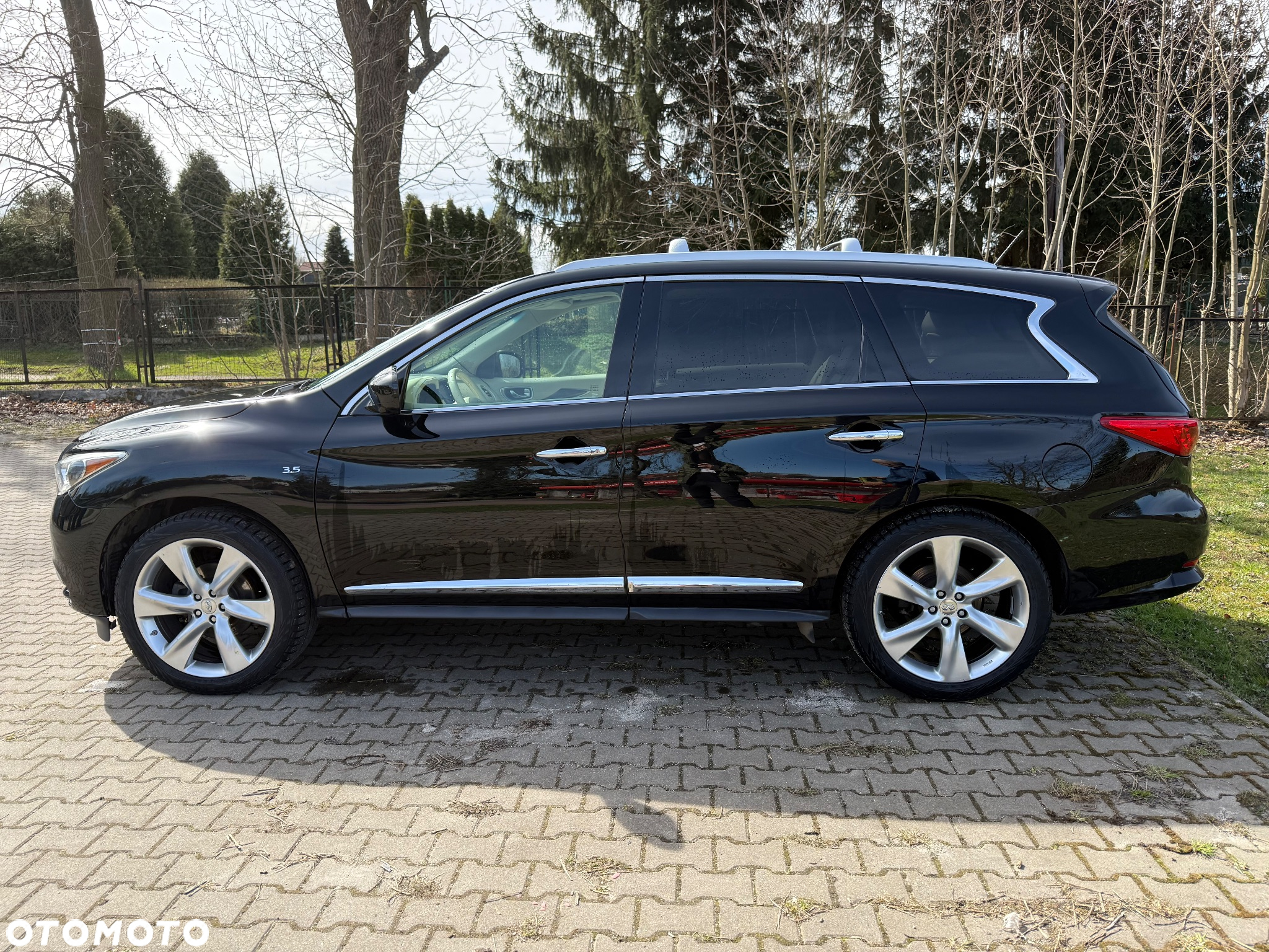 Infiniti QX60 - 8