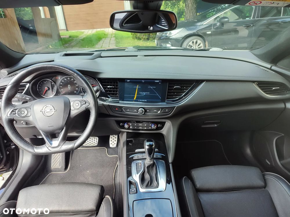 Opel Insignia 2.0 T 4x4 GSi S&S - 13