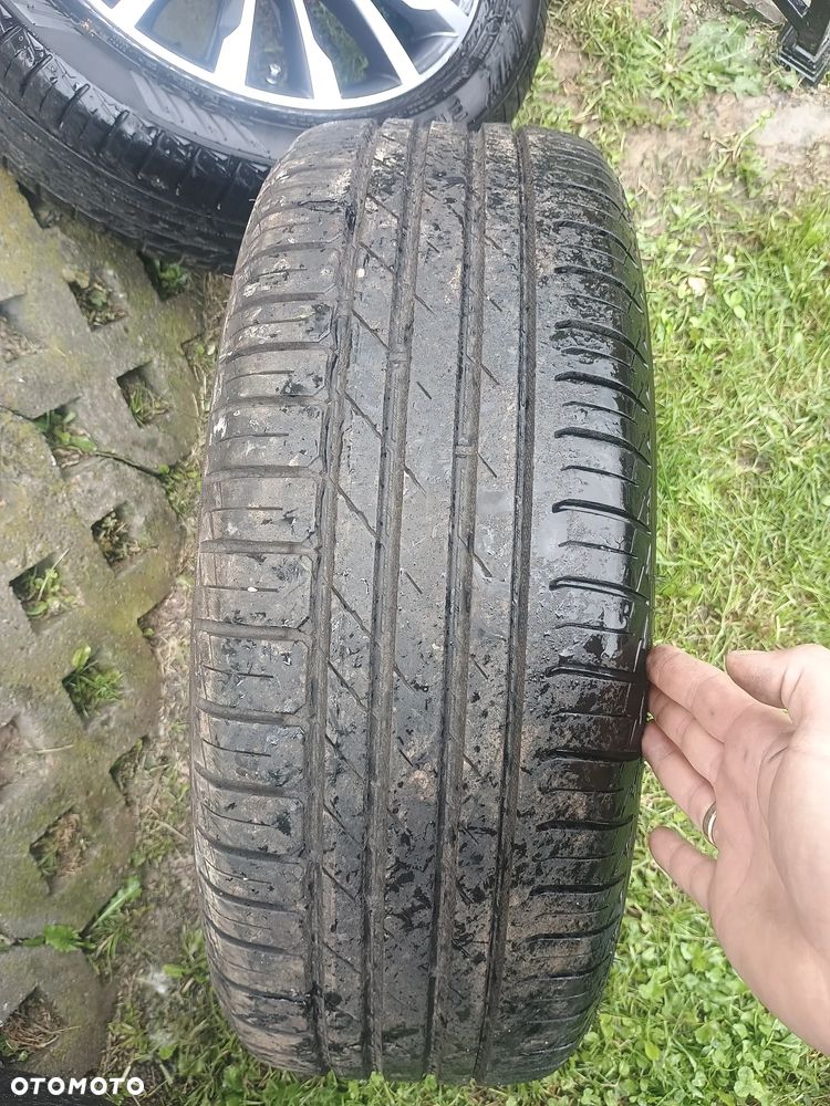 Oryginalne felgi Skoda z oponami Nokian - 6