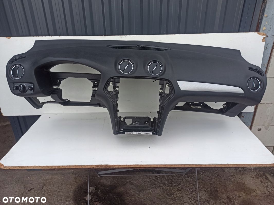 Deska rozdzielcza konsola kokpit FORD MONDEO MK4 07-10 Europa - 1