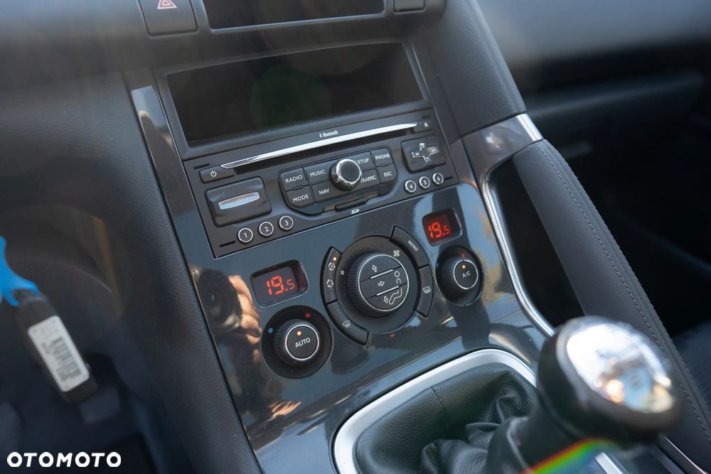 Peugeot 3008 1.6 Style - 11