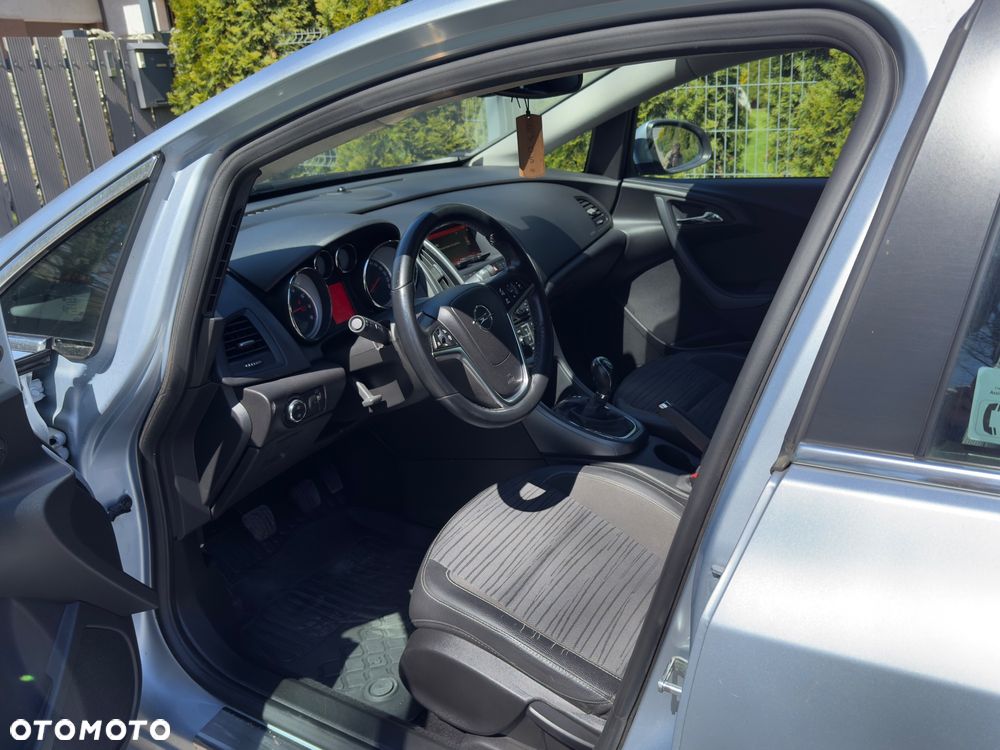 Opel Astra 1.4 T Active EU6 - 11