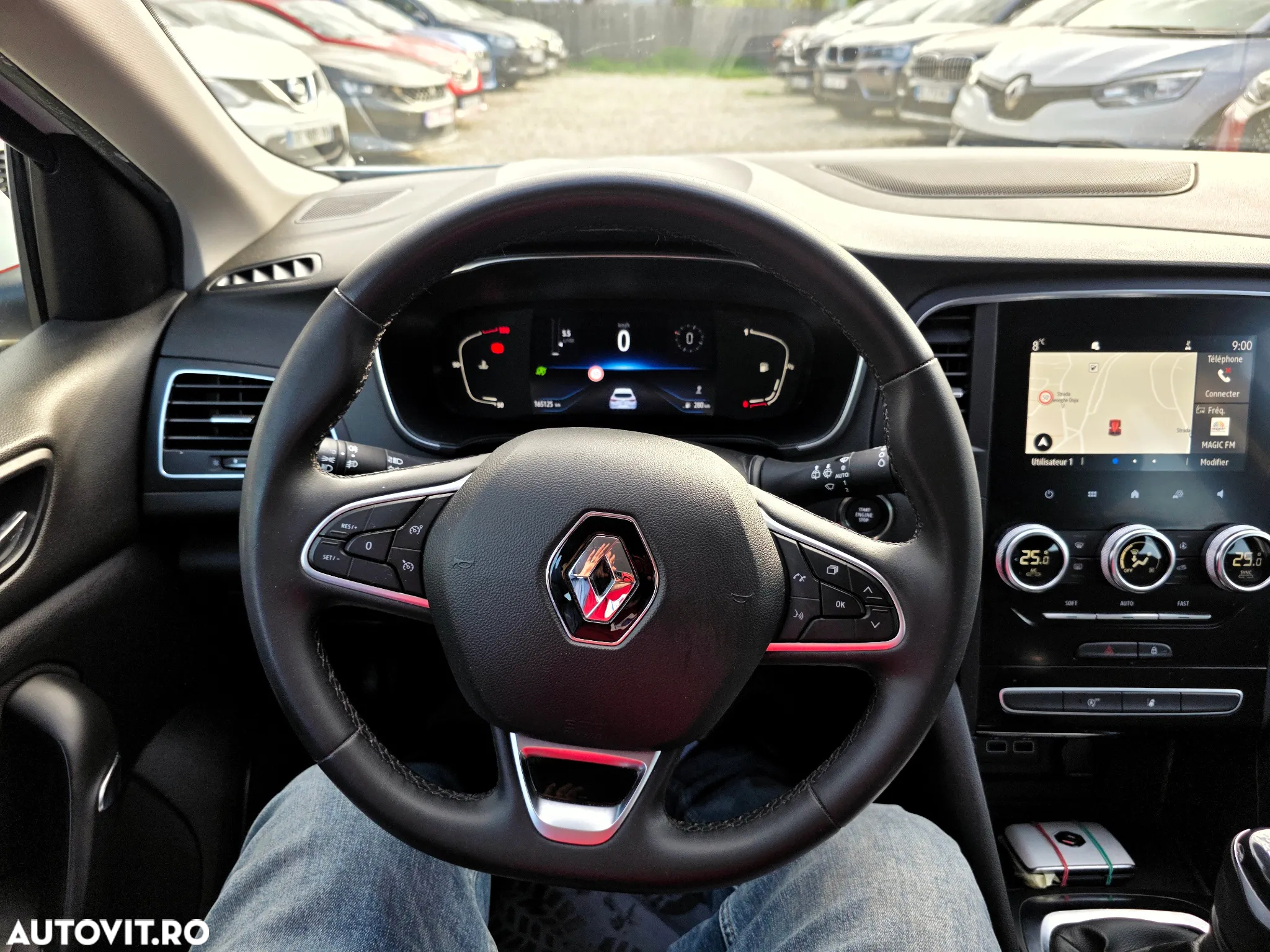 Renault Megane BLUE dCi 115 INTENS - 24